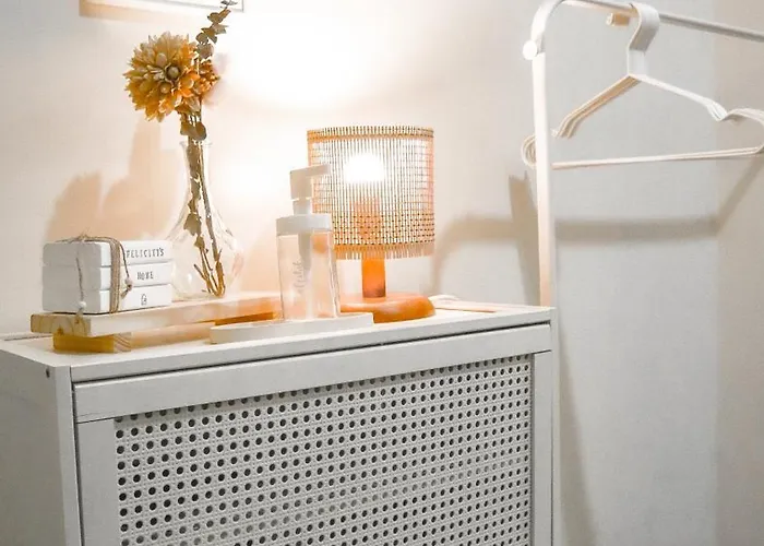 Muji At Manhattan Plaza, With Wifi, Balcony, Cook Manila